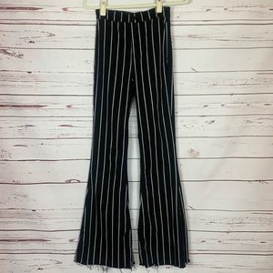Black And White Stripe Boutique Flare Jeans High-Rise Women’s Size 3!